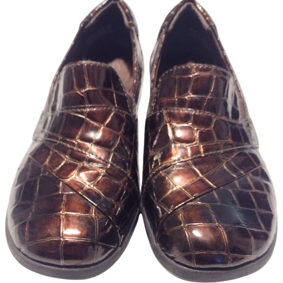 Clarks Collection Womens Brown Croc Pattern Slip-On Loafers Size 8M Alligator - Picture 3 of 9